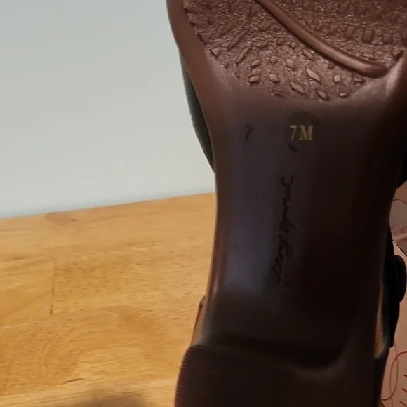 NIB Womens Easy Spirit Size 7M Clarice Pump Sandals - Picture 7 of 7